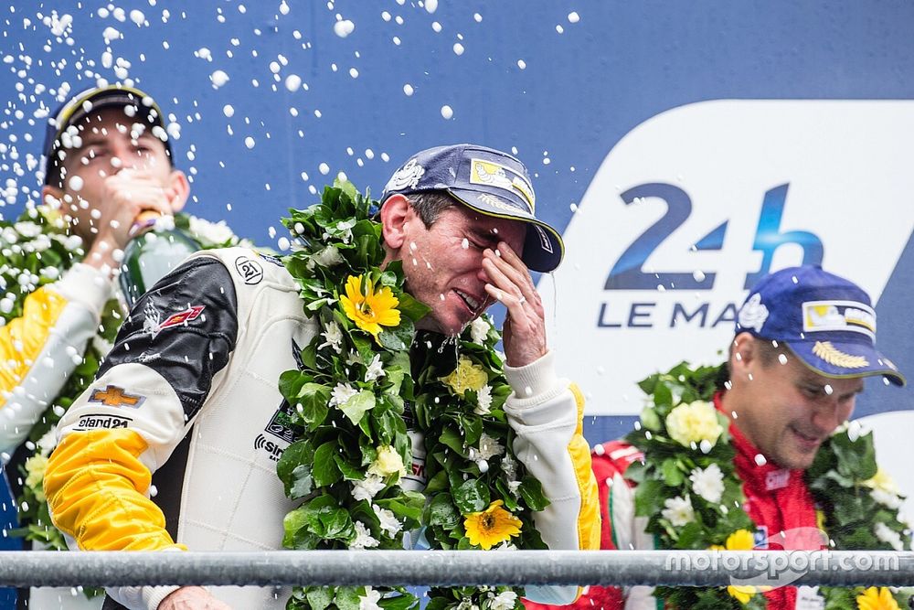 LMGT Pro podium: class winner #64 Corvette Racing Corvette C7.R: Oliver Gavin celebrates with champagne