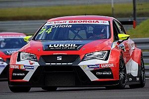 Oschersleben TCR: Oriola triumphs in Race 2 thriller
