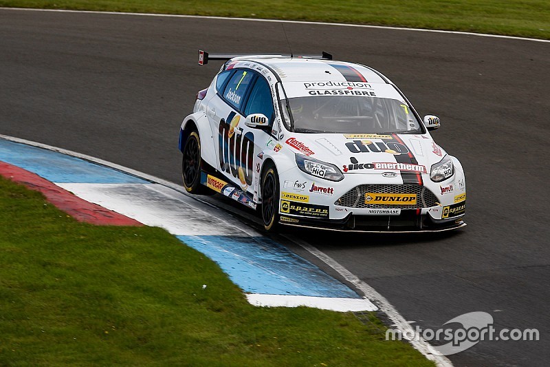 Knockhill BTCC: Jackson fends off Tordoff to win final race
