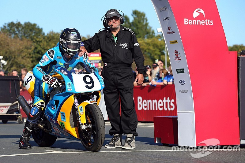 Classic TT: sfortunato ritiro per Dunlop, Johnson trionfa in SBK