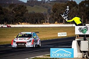 Winton TCR: Sunday clean sweep for Brown
