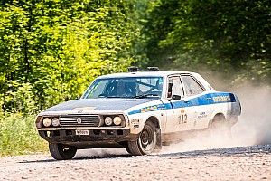 Marathonrally Peking - Parijs gewonnen door 87-jarige rijder
