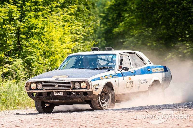 Marathonrally Peking - Parijs gewonnen door 87-jarige rijder