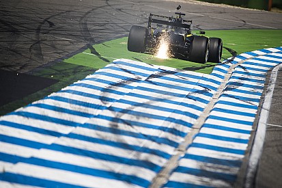 Ricciardo mindenkit megölelget ma a Renaultnál