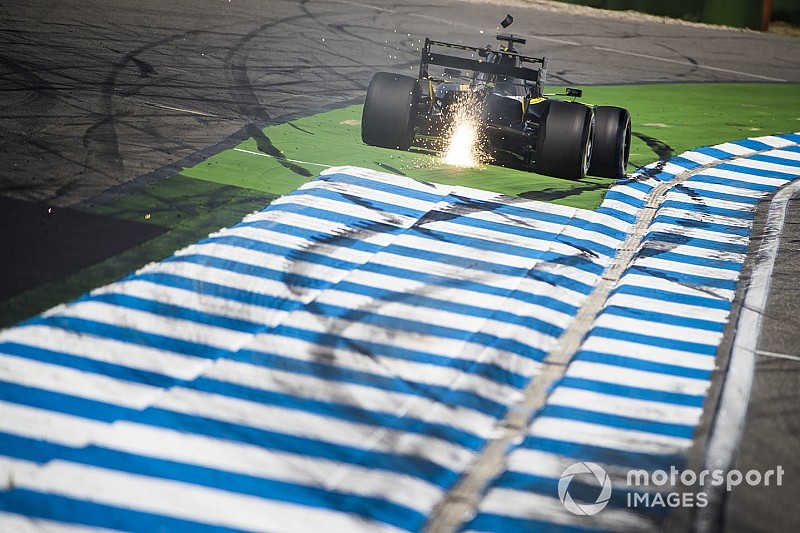 Ricciardo mindenkit megölelget ma a Renaultnál