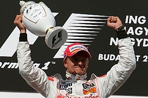 Kovalainen: "İlk galibiyetimde dahi ne söyleyeceğimi Dennis belirledi"