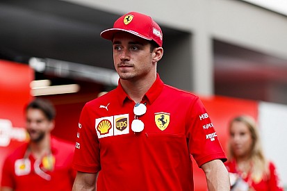 Leclerc Ausztria óta másképpen versenyez, amiről már Hamilton is tud