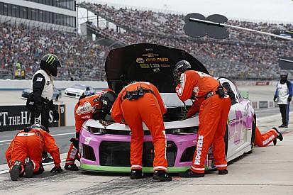 Playoff standings shaken up by Dover mechanical gremlins