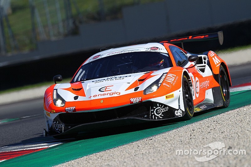 Mugello, Libere 2: la Ferrari di Vezzoni e Di Amato si prende la vetta