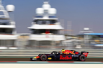 Verstappen leidt één-twee voor Red Bull in eerste training Abu Dhabi