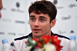 Leclerc: Ferrari'ye "iki numara" olmak için gitmiyorum
