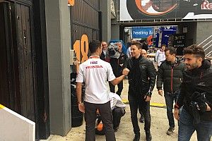 Lorenzo et Zarco prennent possession de leurs nouveaux garages