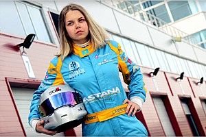 Гонщица из Казахстана вошла в лонг-лист W Series