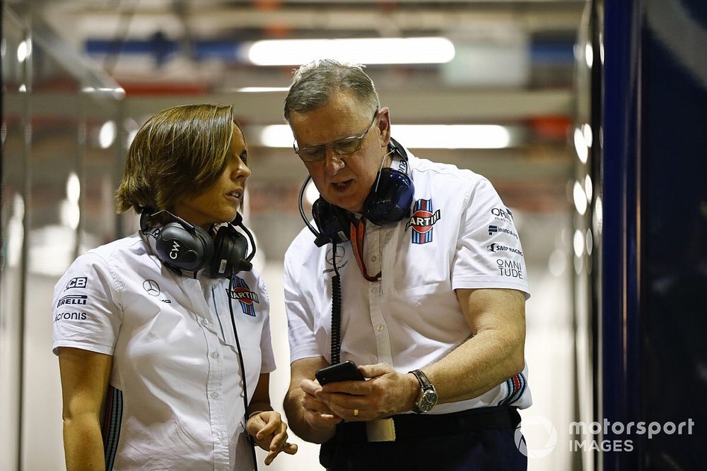 Claire Williams, Deputy Team Principal, Williams Martini Racing, talks to Mike O' Driscoll, Group CEO, Williams Martini Racing 