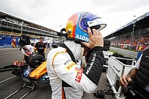 Alonso: “Sobre el papel, en Singapur nos tiene que ir mejor”