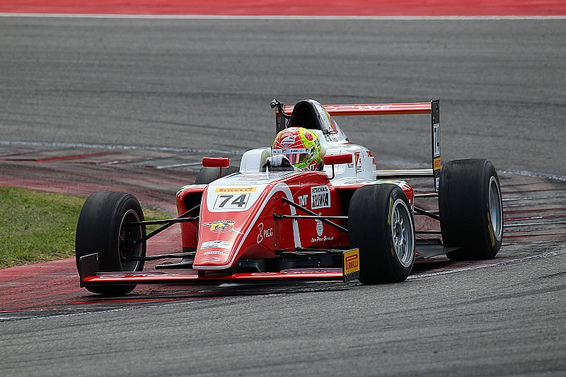 Enzo Fittipaldi domina anche a Misano: la prima manche di gara è sua