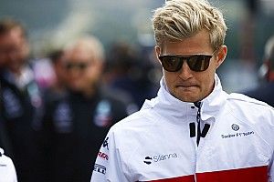 BRÉKING: Ericsson az Alfa Romeóval versenyez a Belga Nagydíjon