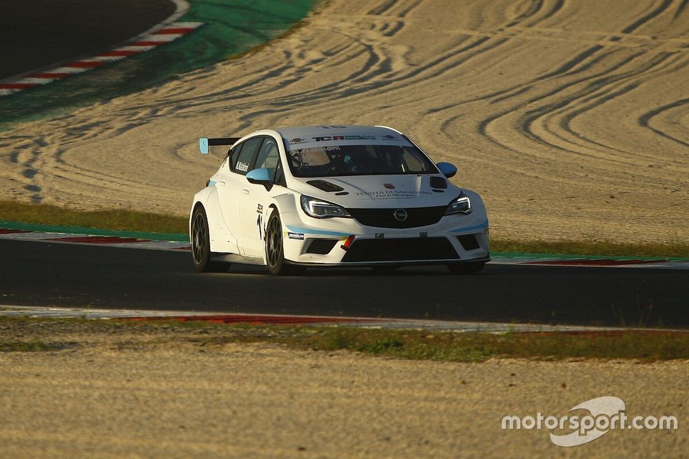 TCR Italy: Nello Nataloni rilancia la sfida su Opel Astra