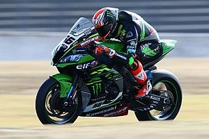 Magny-Cours WSBK: Sykes denies Rea pole with lap record