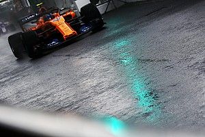 Hivatalos: Norris lesz Sainz csapattársa a McLarennél!