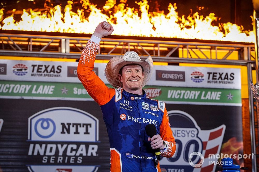 Race winner Scott Dixon, Chip Ganassi Racing Honda