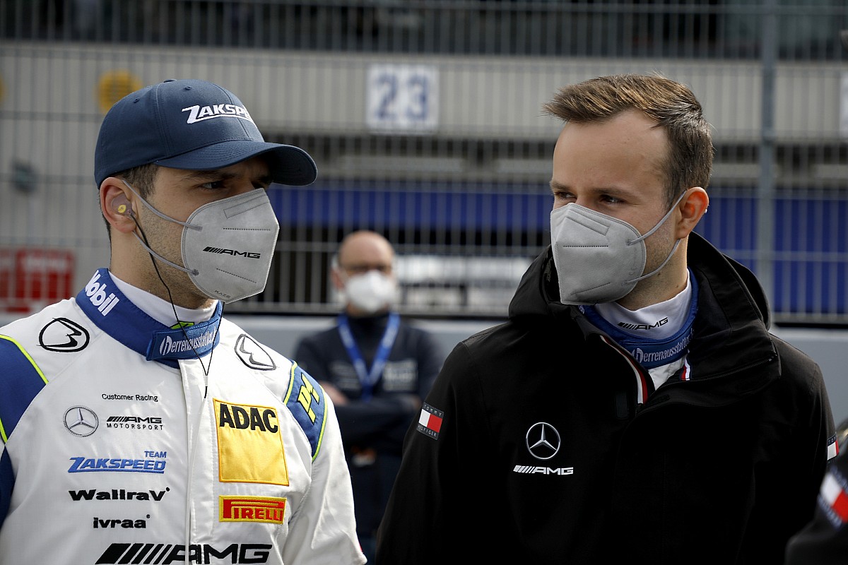 Waliłko czwarty w GT Masters