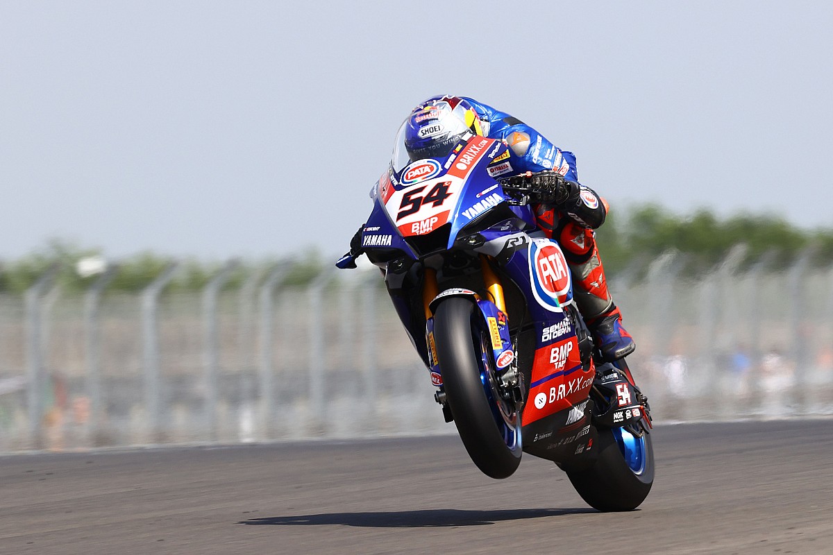 Razgatlioglu pakt sensationele zege in eerste WSBK-race Donington