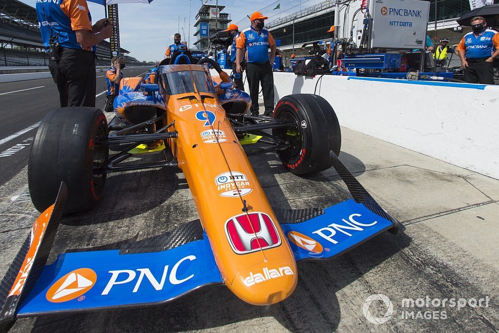 В числе претендентов на поул «Инди-500» – все 4 пилота Ganassi и ни одного гонщика Penske
