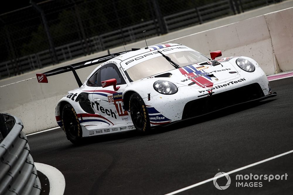 Le Mans: Vanthoor e Bamber sulla Porsche di MacNeil