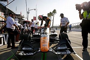 O’Ward taken out of IndyCar title fight early in series finale