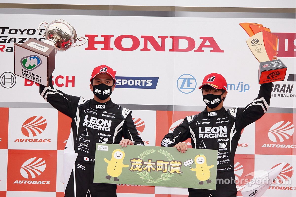 18年王者の65号車LEONが久々の優勝。「勝てない悔しさを払拭できた」と蒲生尚弥
