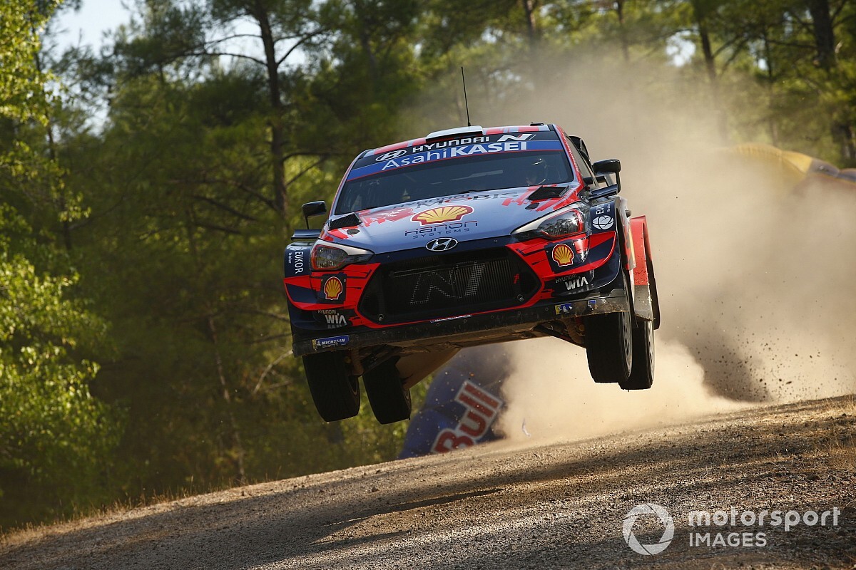 Makinen krytykuje Tanaka