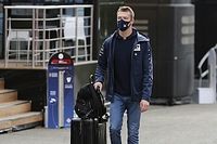 Все обвиняют AlphaTauri в холодном прощании с Квятом. Но сам Даниил разве «теплый»?