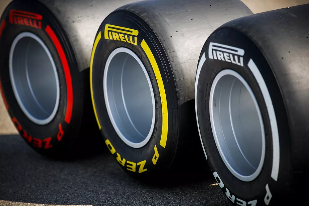 Neum&aacute;ticos Pirelli