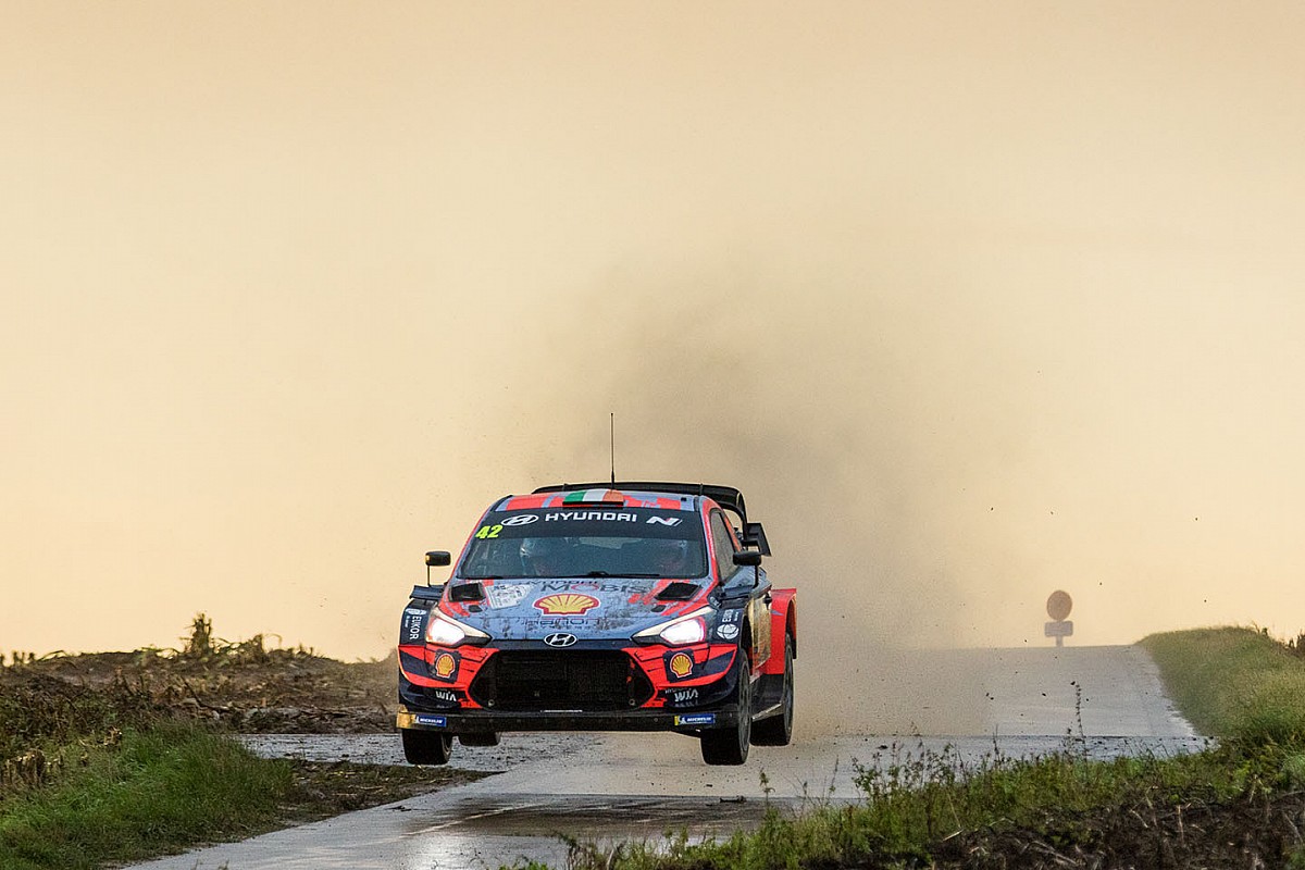Hyundai zmierzy się z Toyotą