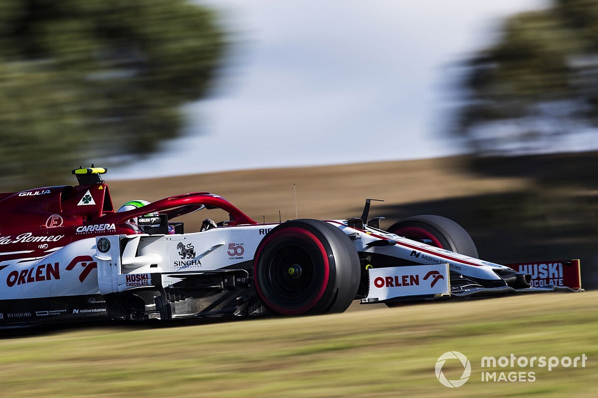 Alfa Romeo zostaje w Formule 1