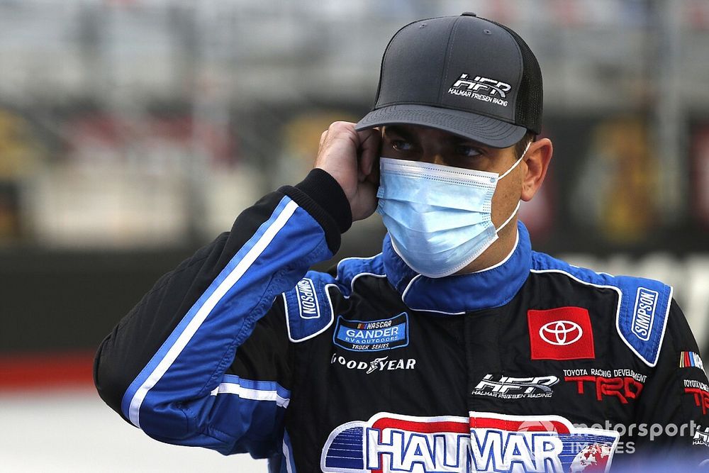 Stewart Friesen adds Cup race to his Bristol Dirt Track weekend