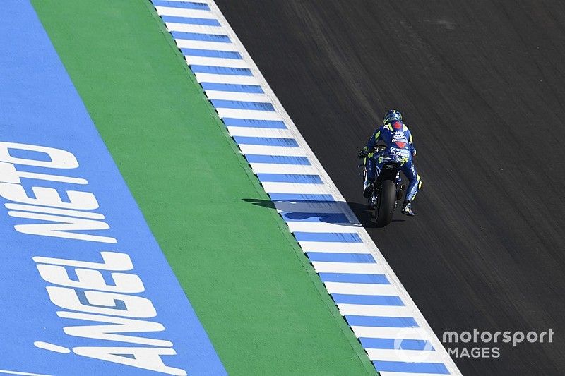 Márquez discrepa de Mir sobre la peligrosidad del muro de Jerez