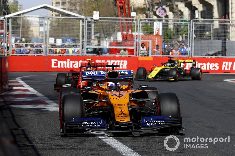 Sainz logra, "por fin", sus primeros puntos con McLaren