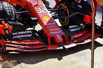 Kumpulan foto hari kedua tes F1 Barcelona