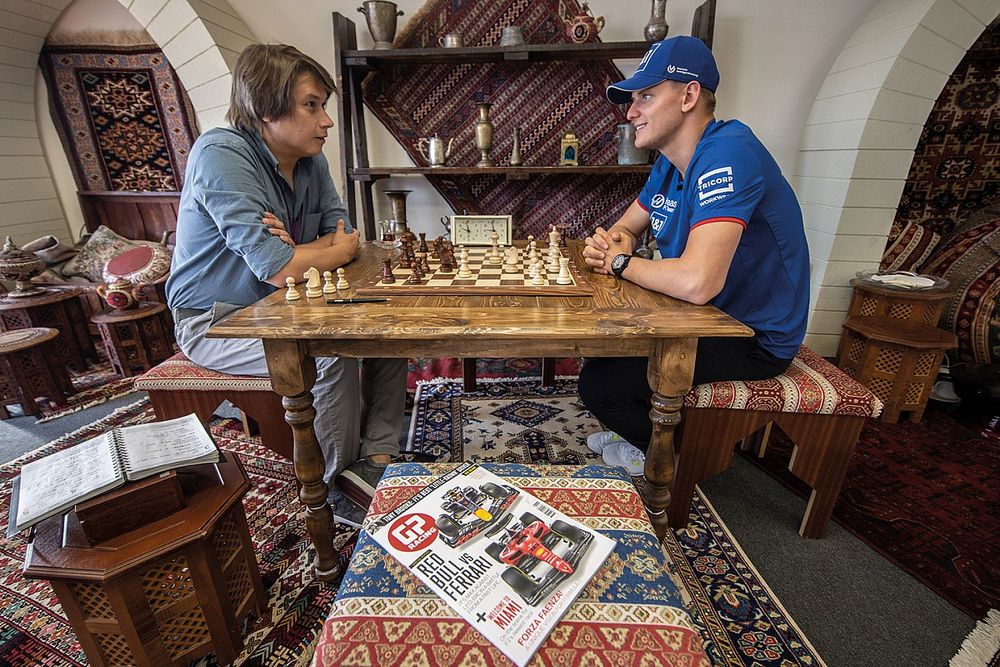 Why F1's chess master isn't worried by self-doubt