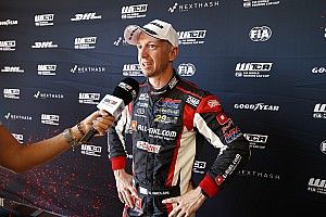 WTCR Anneau du Rhin: Girolami storms to pole over Berthon