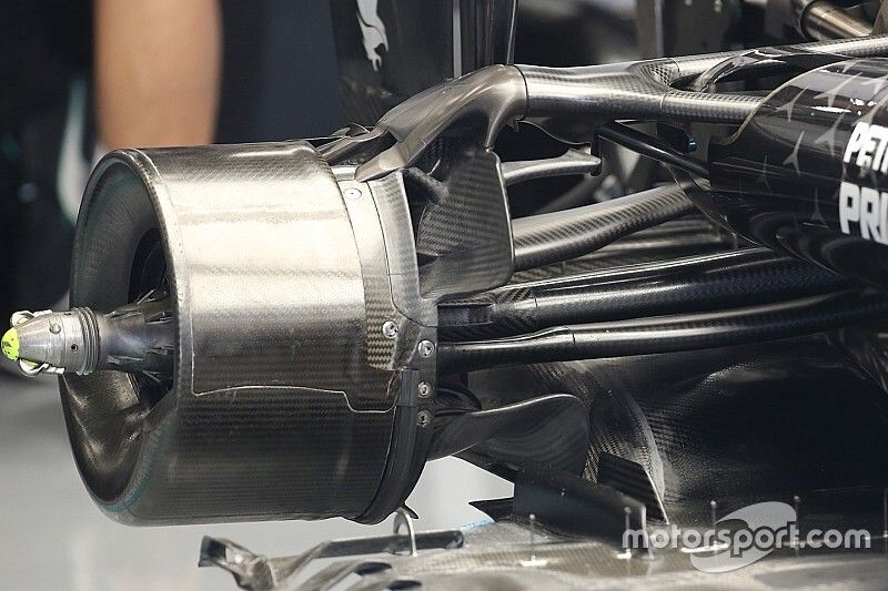 レッドブル、メルセデスに先制攻撃。ブレーキダクトの”合法性”明確化を要求