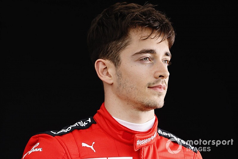 Leclerc eredetileg a 7-es rajtszámot szerette volna, de Räikkönen ülését megkapta