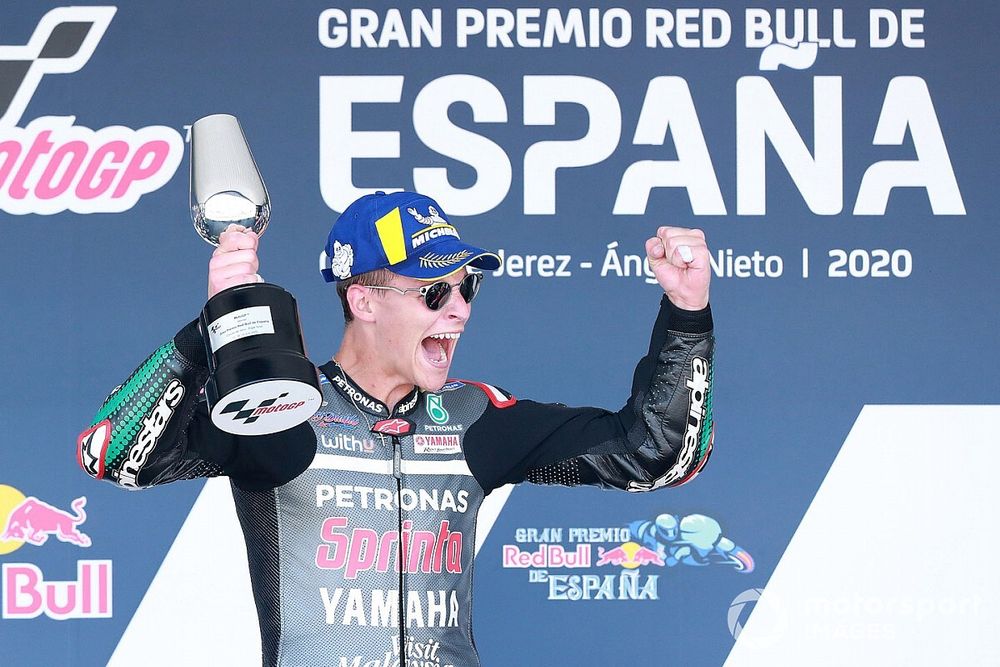 Solvente victoria de Quartararo; dramática caída de Márquez