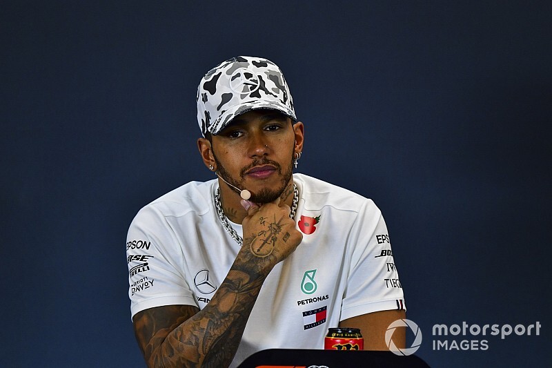 Hamilton se prepara para negociações "estressantes" para renovação com a Mercedes
