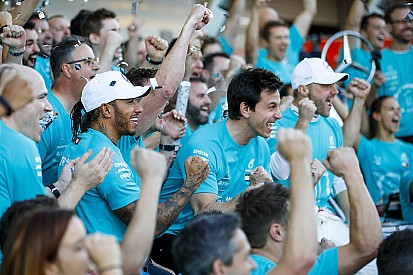 GALERÍA: las 100 victoria de Mercedes en F1