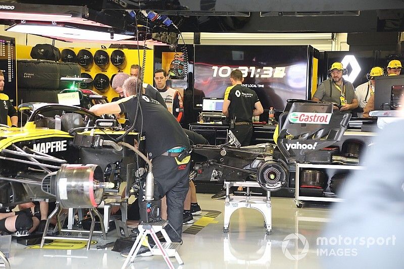 Újabb gondok a Renault-nál: elkészülnek a időmérőre?