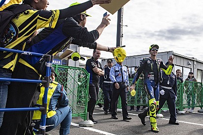 Rossi: "400 grandes premios no pesan si luchas por ganar"