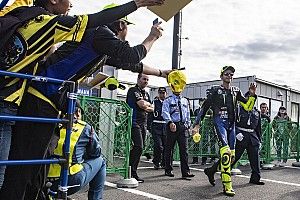 Rossi: "400 grandes premios no pesan si luchas por ganar"